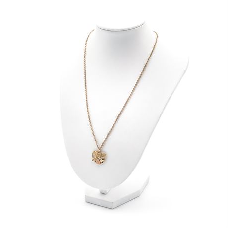 Multi-Tone Gold "Mom" Pendant Necklace