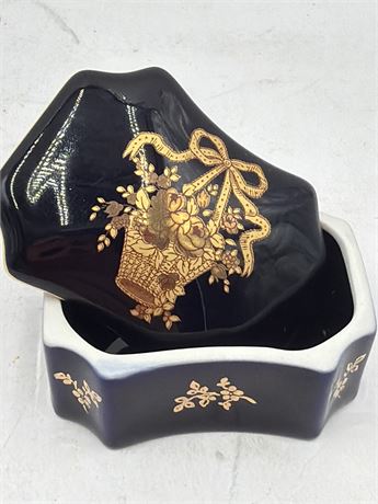 Limoges Castel Cobalt Blue & 22K Gold "Délice de mon coeur" Trinket Box