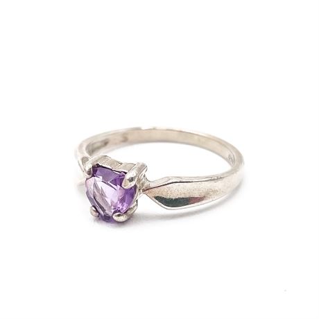 Sterling Silver Ring With Heart-Shaped Amethyst Gemstone