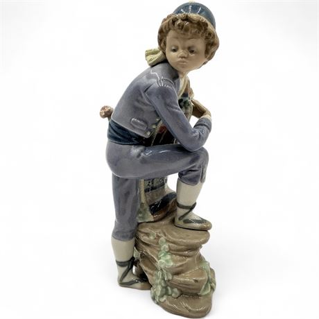 Lladro Valencian Boy (5395) Figurine