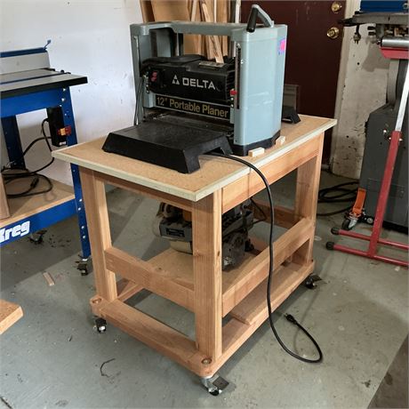 Delta 22-540 12" Portable Planer on Rolling Stand