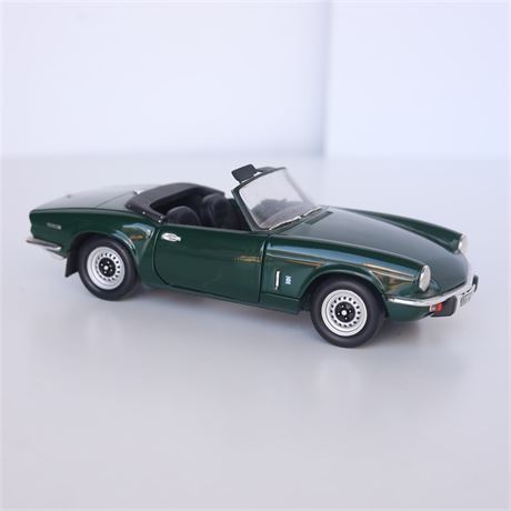 Chrono 1970 Triumph Spitfire MK IV Convertible 1:18 Scale Die Cast Car