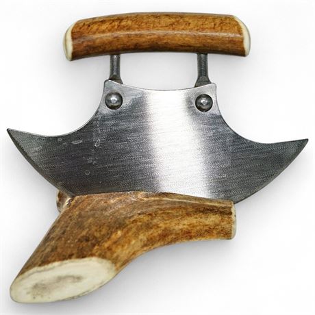 Ulu Knife with Horn Handle and Stand