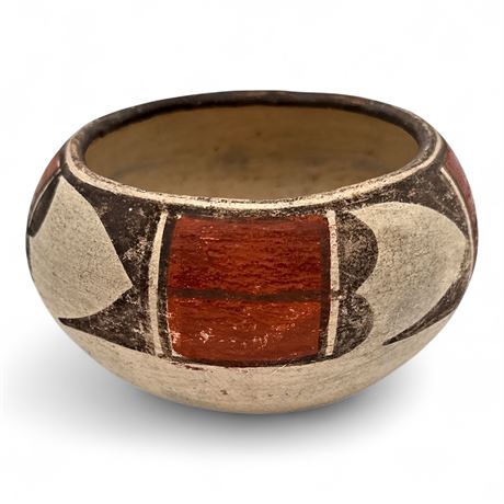 Native American Style Pueblo Pottery Bowl Geometric Design