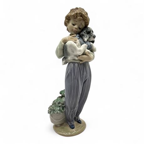 Lladro "My Buddy" Porcelain Figurine Model 7609