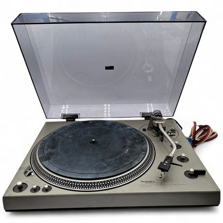 Technics SL-1300 Direct Drive Automatic Turntable