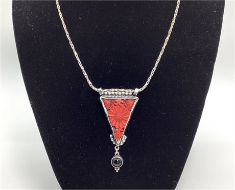 Vintage Sterling Silver Carved Cinnabar & Black Onyx Pendant and Chain