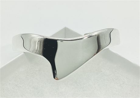 Vintage Sterling Silver Wave / Shark Fin Open Cuff Bracelet