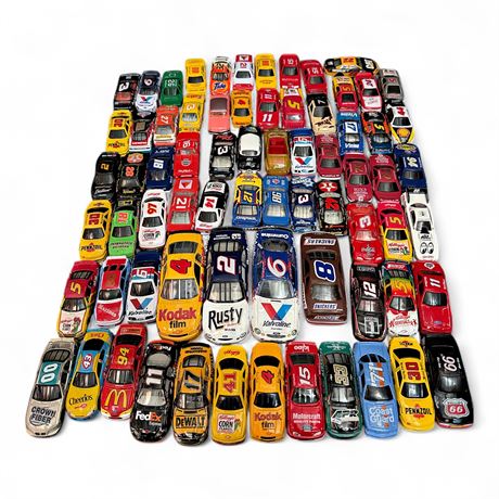 Large Lot Of NASCAR Die-Cast 1:64 Scale Race Cars Mixed Brands