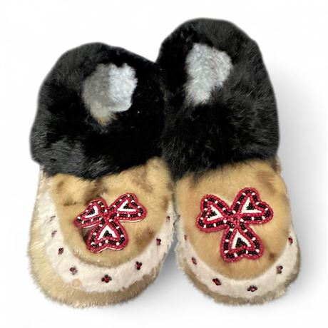 Pair Of Traditional Indigenous Beaded Fur Moccasins