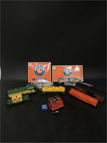 Collection Of Lionel O-Gauge Model Train Items