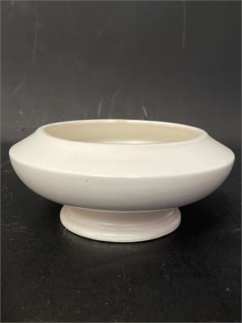 Hull Pottery F476 Planter Also Known As A "Scoop" On A Pedestal.