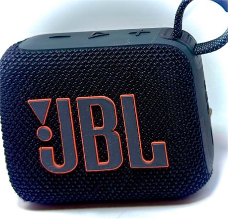 JBL Go 4 Ultra-Portable Waterproof and Dustproof Bluetooth Speaker - Black