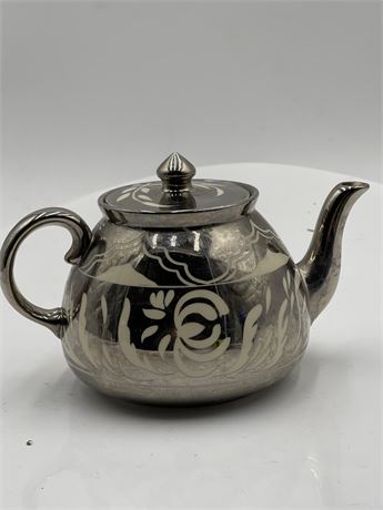 Vintage Gibsons Staffordshire England W204 Silver Lusterware Teapot