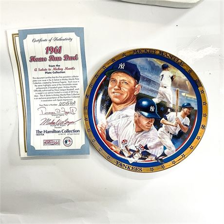 1961 Mickey Mantle Home Run Duel Hamilton Collection Gold Plate 6-1/2" Signature