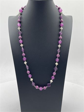 Pink And White Beaded Single Strand Necklace