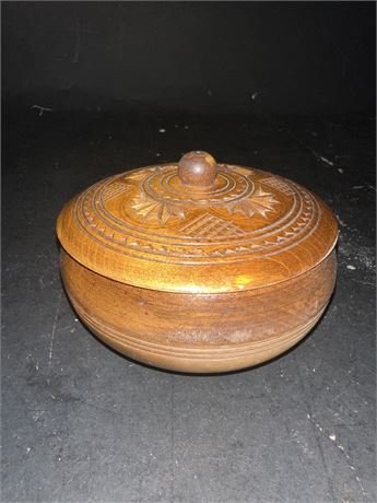 Polish Zakopane Style Chip-Carved Lidded Bowl, Attr. Cepelia, c. 1960s–80s