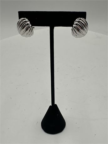 Pair Of Vintage Silver-Tone Wavy Shell Clip-On Earrings