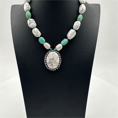 White Howlite and Green Aventurine Beaded Necklace with Howlite Cabochon Pendant